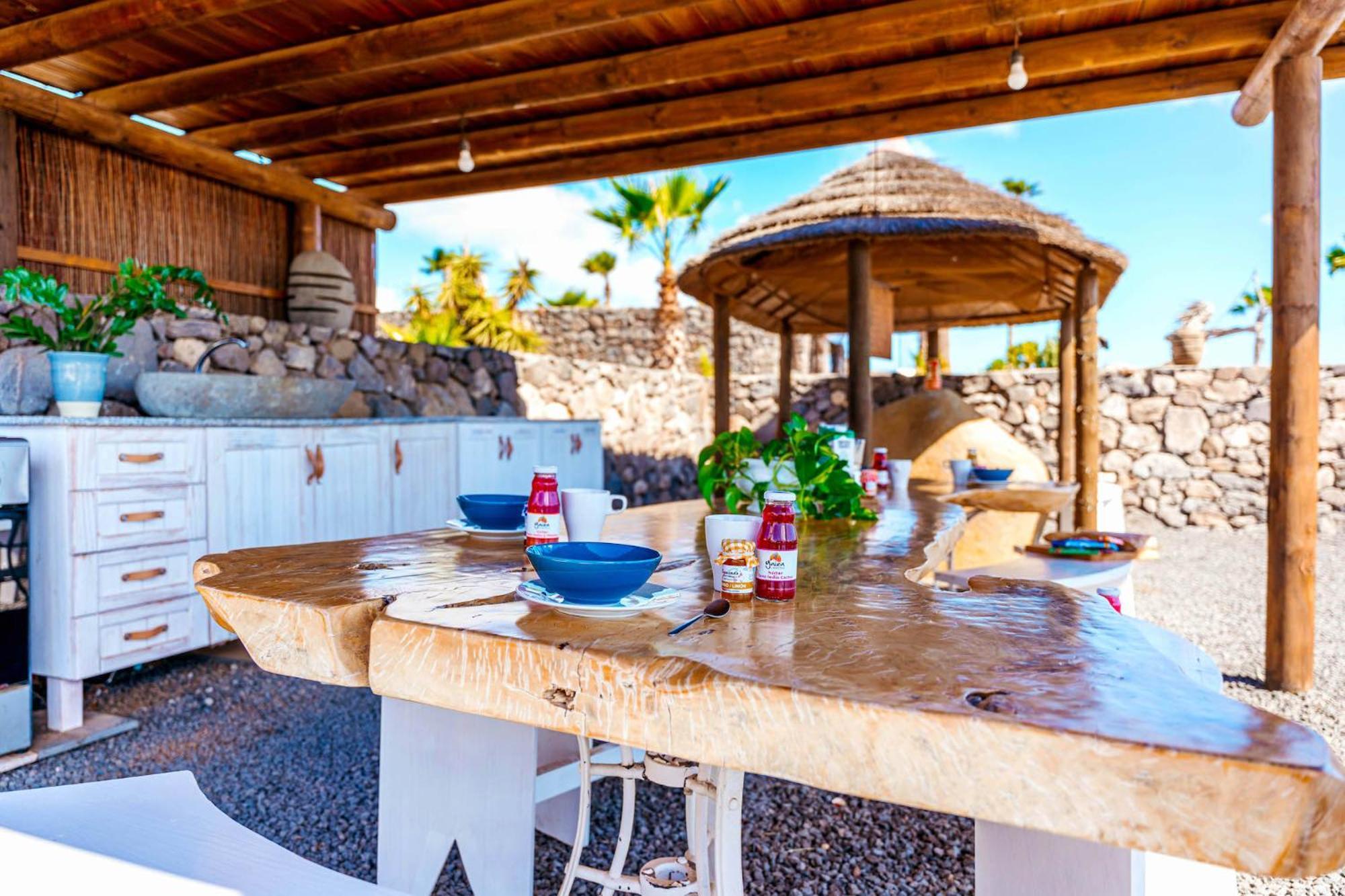 Eco Village Finca De Arrieta - Yurts And Stone Cottages - Shared Pool - Walking Distance To Arrieta Beach Tabayesco Exterior photo