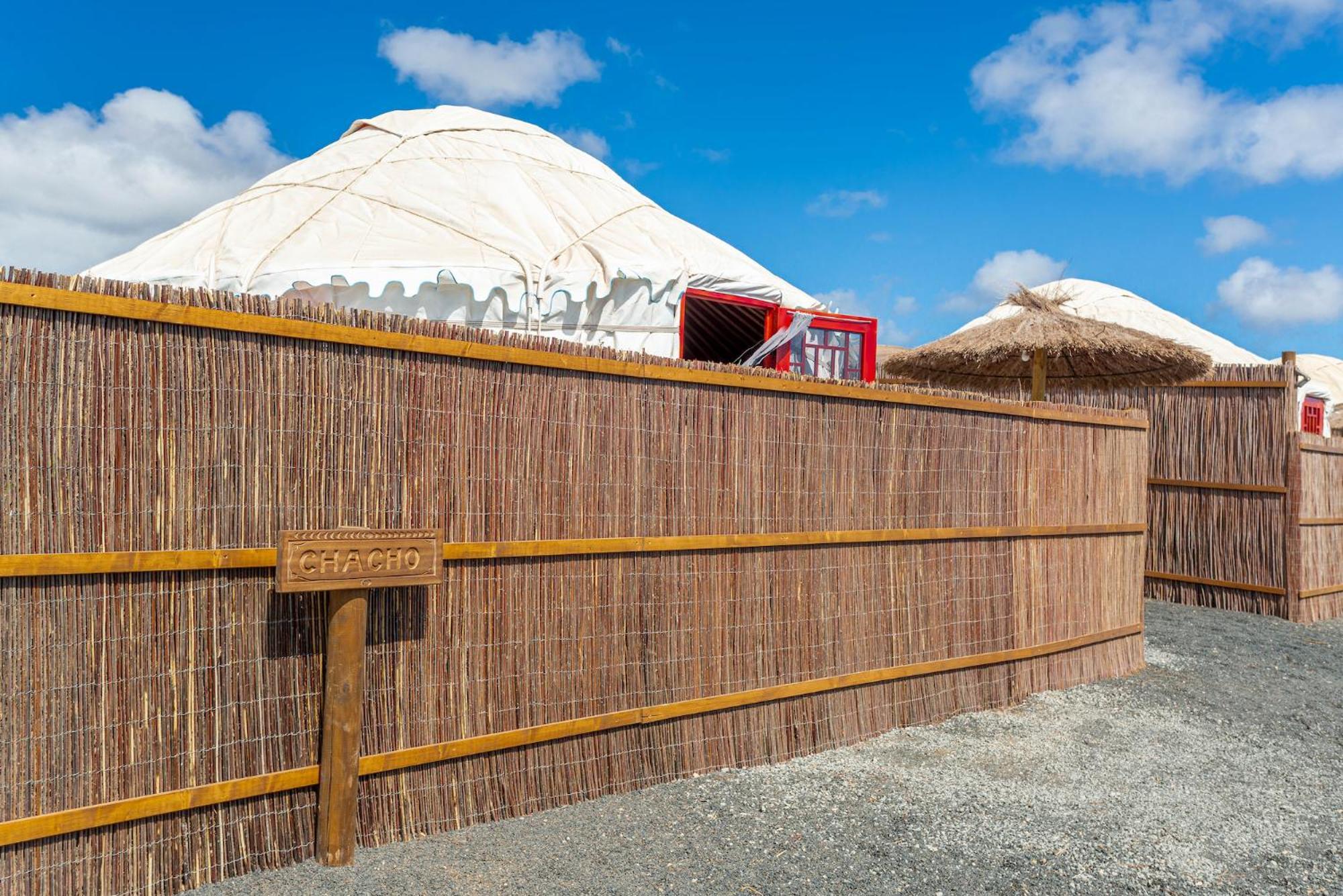 Eco Village Finca De Arrieta - Yurts And Stone Cottages - Shared Pool - Walking Distance To Arrieta Beach Tabayesco Exterior photo