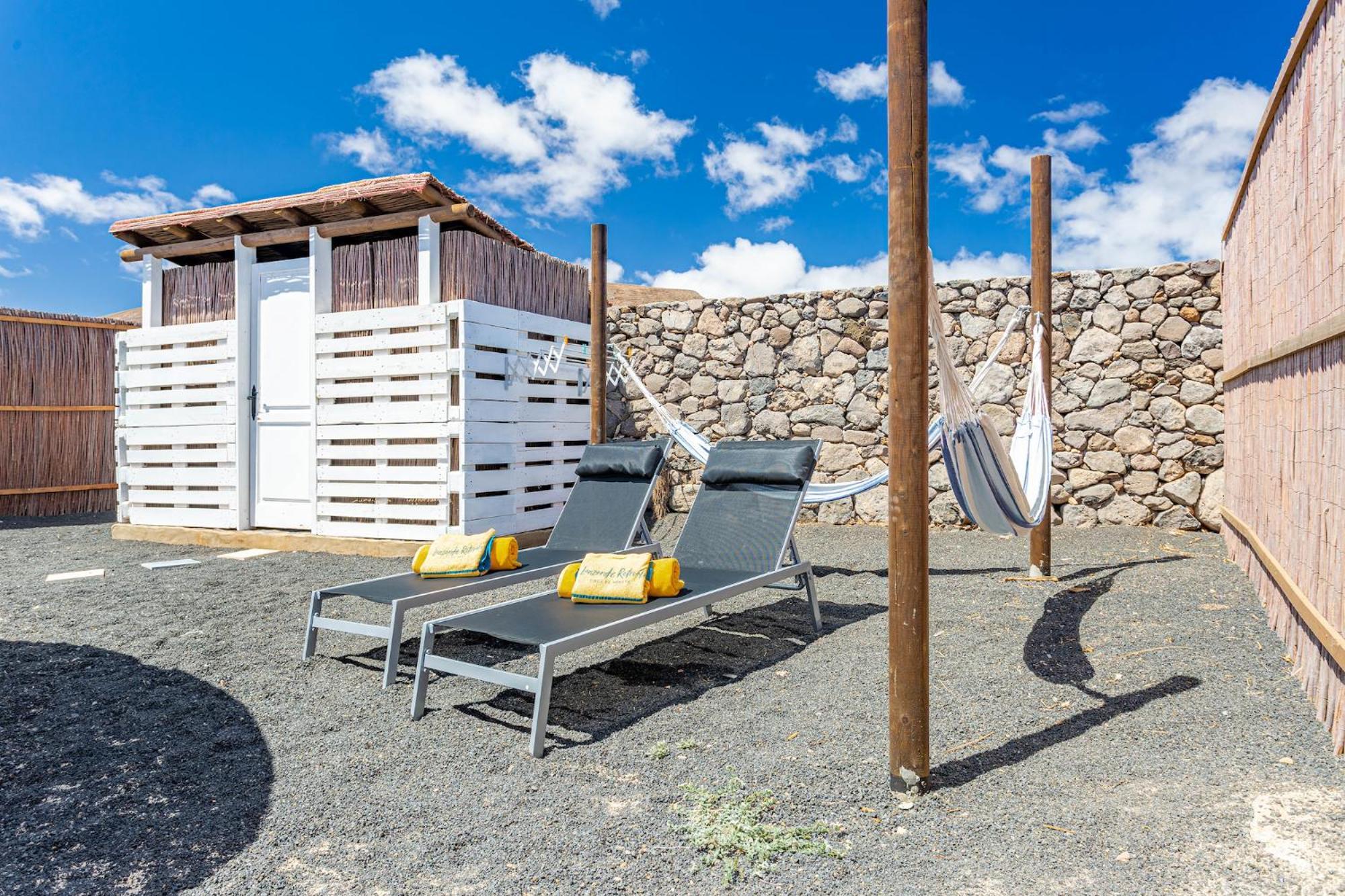 Eco Village Finca De Arrieta - Yurts And Stone Cottages - Shared Pool - Walking Distance To Arrieta Beach Tabayesco Exterior photo